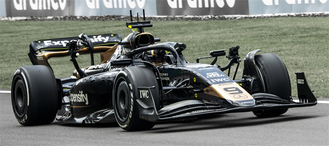 《F1：狂飙飞车》举办观影会 开启热血极速之旅