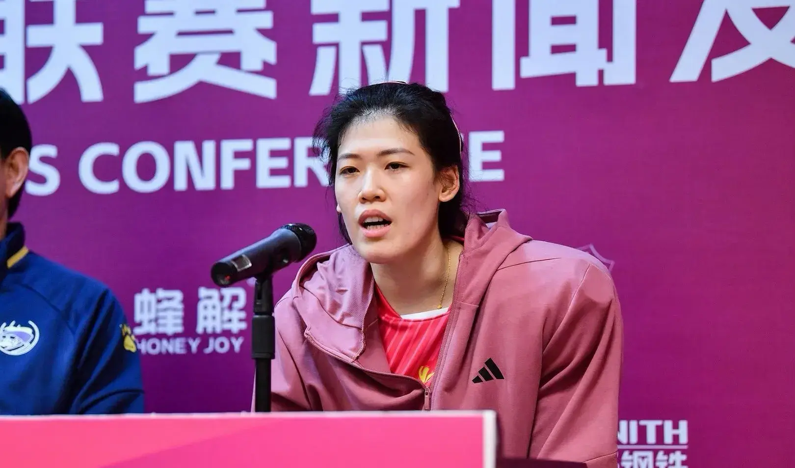 好消息！李盈莹跟队合练，中国女排迎来最强阵容，有望四连胜收官