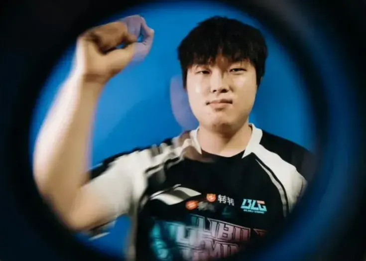 韩国网友热议BLG 3-1 MKOI:BLG全靠中辅Carry！T1会给Bin深刻的教训