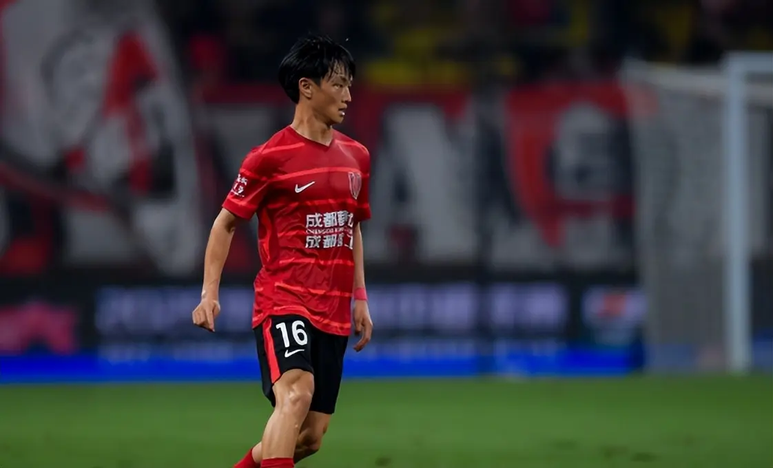久尔杰维奇为何宁愿用廖锦涛，也不用归化悍将杨明洋？主要有3点考量