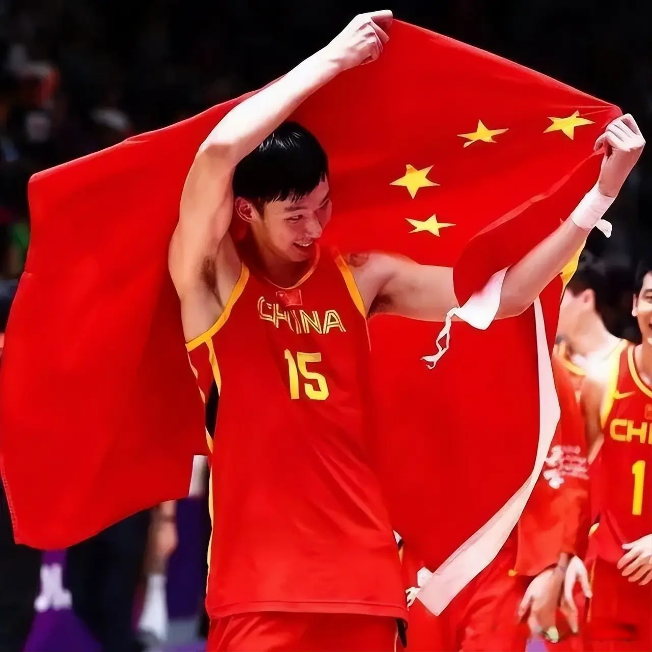 又受伤了！毁掉周琦的是什么？真正罪魁祸首有三个！