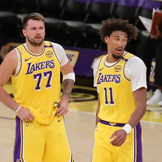 牛！湖人离不开的C！又签1次，直接整出NBA第3个交易否决权