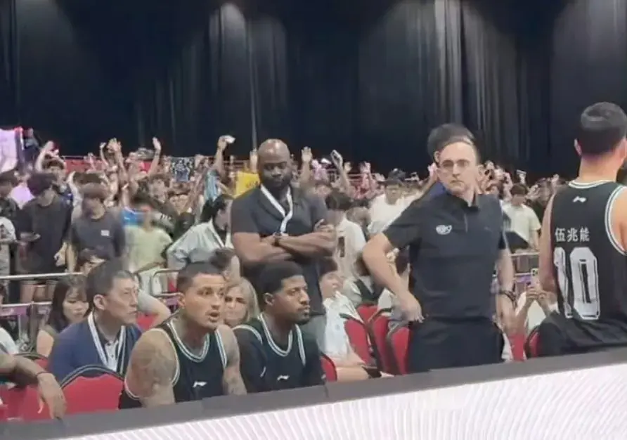 辽宁男篮与助教乌戈洛佩斯续约三年，接下来将短暂加盟NBA骑士队