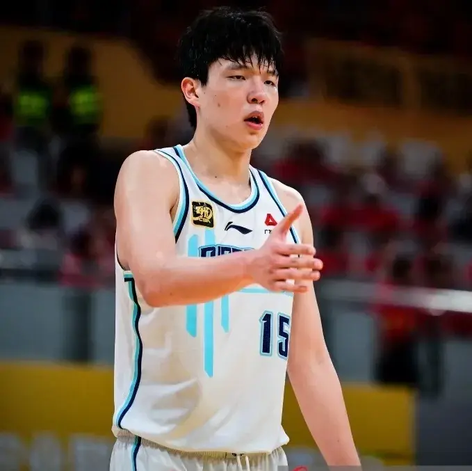 周琦退出国家集训队，广东宏远俱乐部竟然在第一时间为郭士强分忧