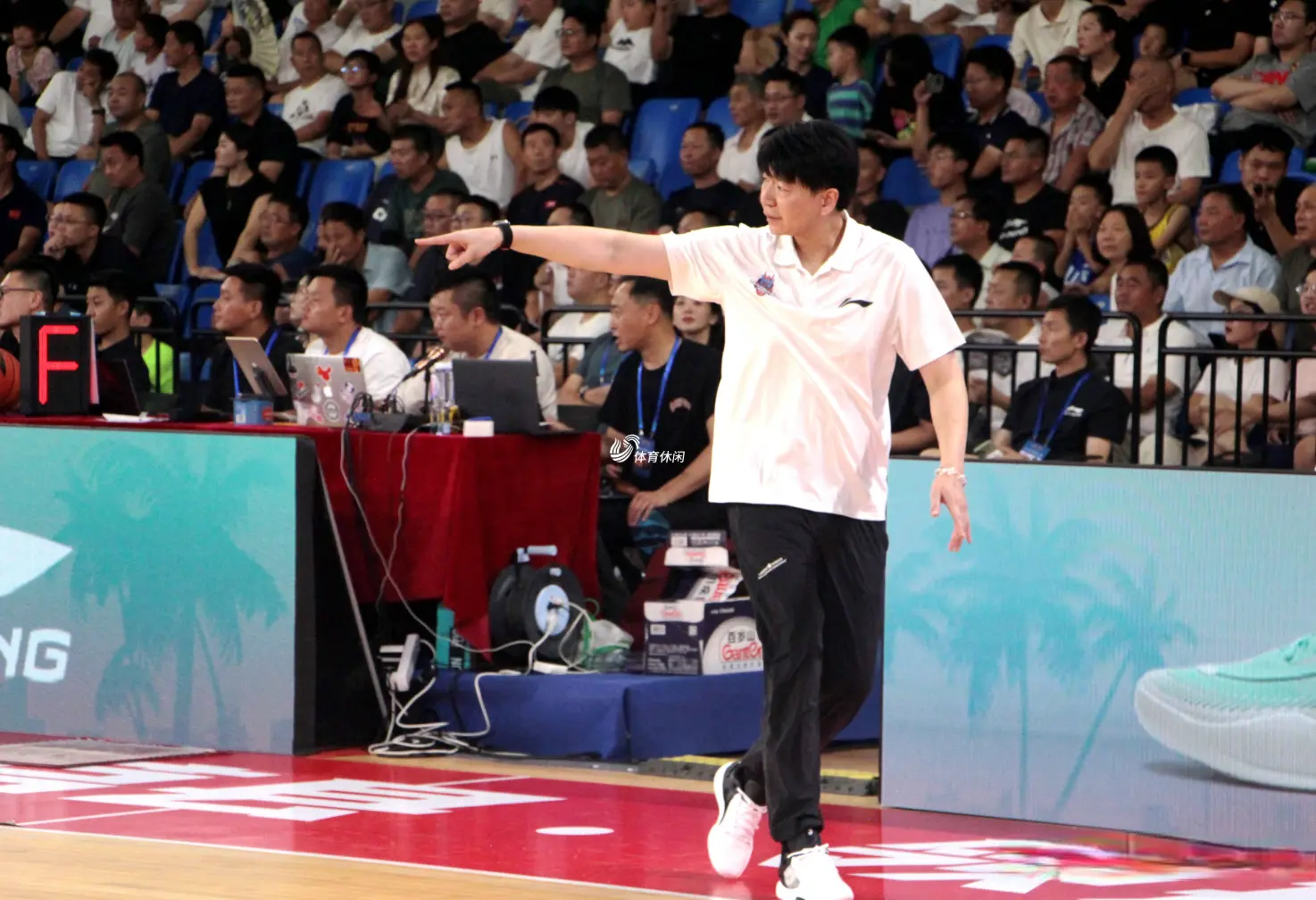 山东男篮本土离队第1人诞生！他愧对巩晓彬厚爱，邱彪也给过机会