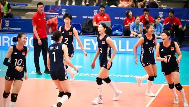 U19女排世锦赛：中国队战胜智利，金佳宝发扣拦神了，小组排名更新