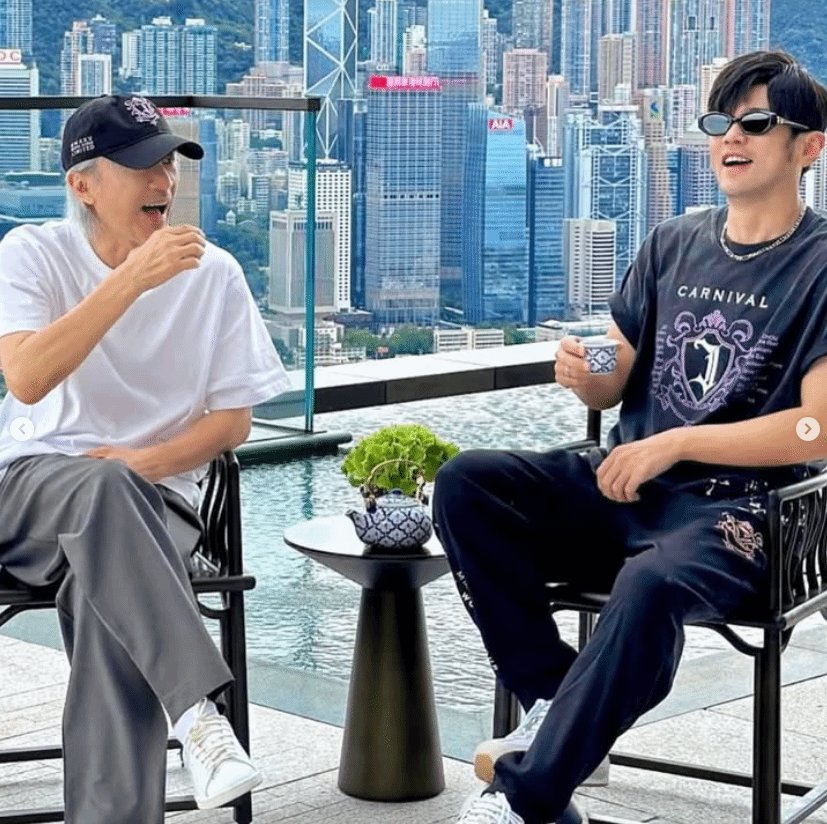陈冠希晒周杰伦，周星驰合照 周杰伦陈冠希互动：出来打球啊