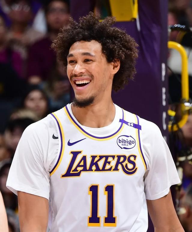 拒绝加盟掘金！瓦兰考虑退出NBA！湖人底薪合同又签一中锋