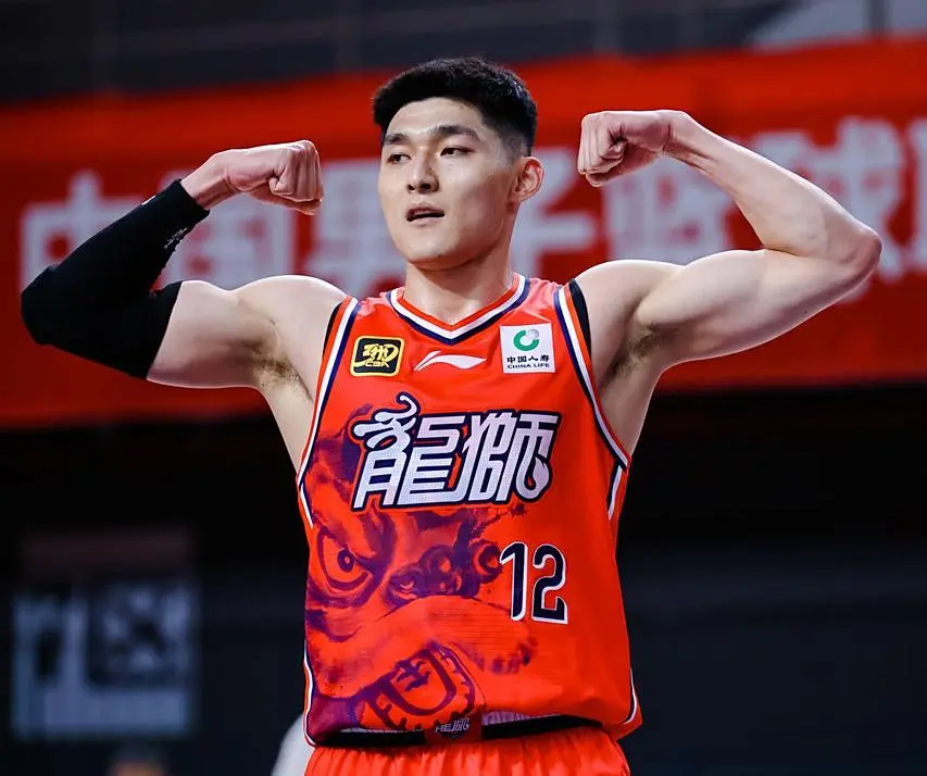男篮变天！4个大前锋全是新人，郭士强淘汰两旧将，只缺曾凡博