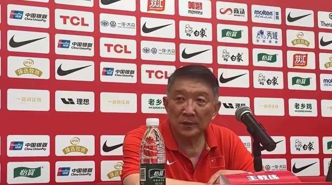 中国女篮亚洲杯倒计时9天，女篮12人基本确认，李梦或被接替