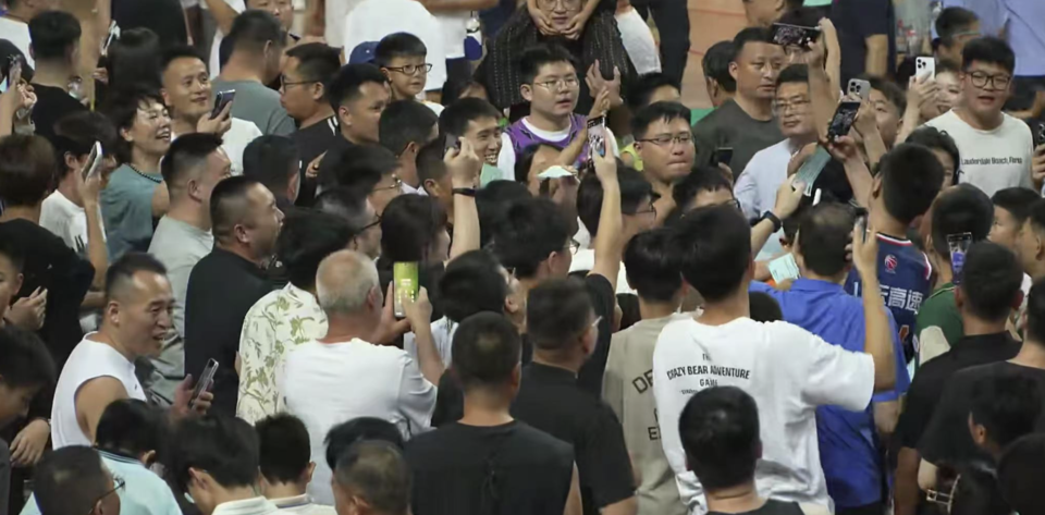 山东男篮热身赛85：75埃及国家队，陈培东回家作战获15分