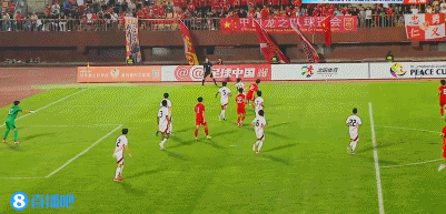 U16国足扳平日本！梁仕宇替补1分钟破门，万项横扫造成门将脱手