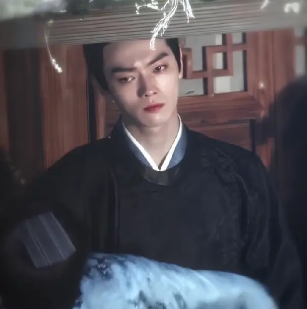 周也新剧《一瓯春》美出圈！嫁衣造型梦回顾湘，男主差点认不出！