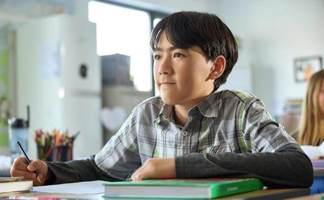 大脑记住知识的秘密,重复100次不够,学会这招才管用