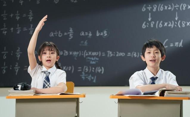 大脑记住知识的秘密，重复100次不够，学会这招才管用