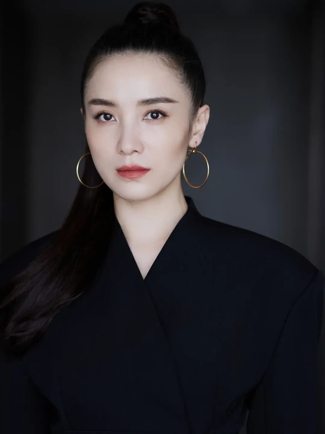 45岁宋佳隐婚三年曝光：这份感情压根不需要热搜盖章