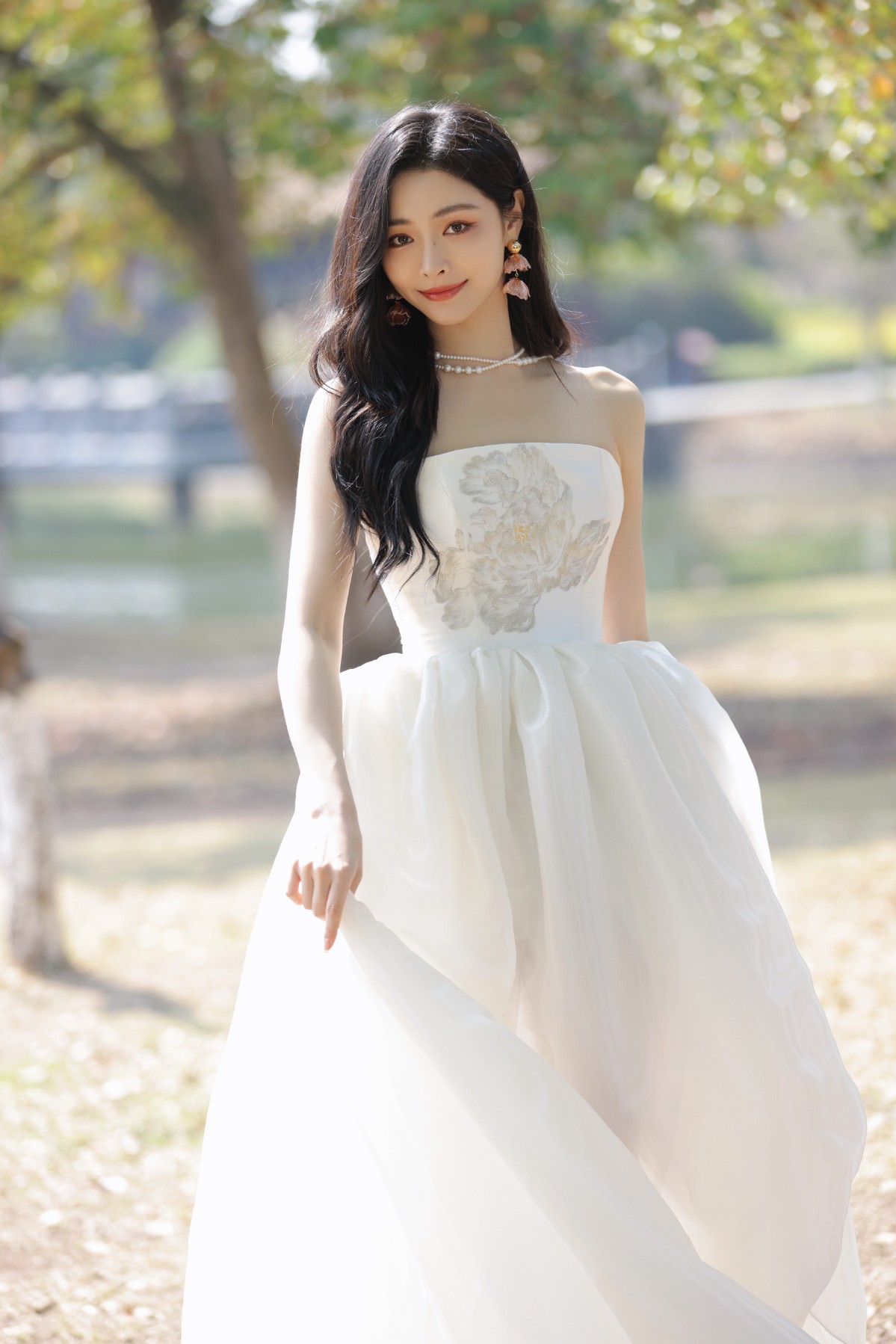 许佳琪柔光底妆太温柔