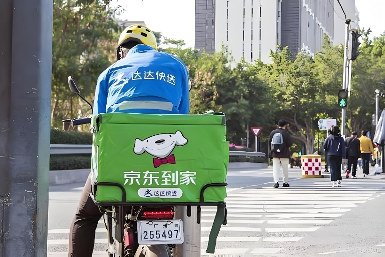 京东外卖：模仿美团行不通，刘强东又磨了一把刀