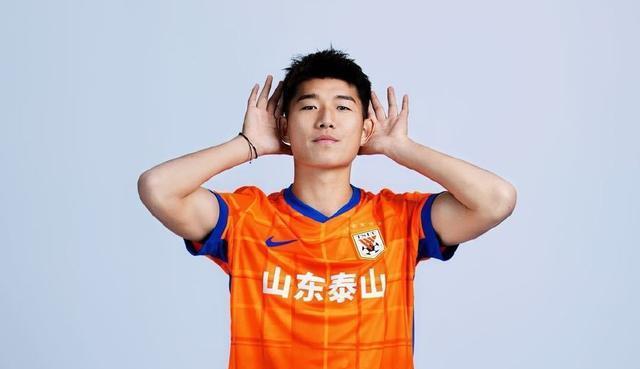 小德进球+造点，泰山外租2将闪耀，21岁后卫首秀，张弛踢中锋昏招