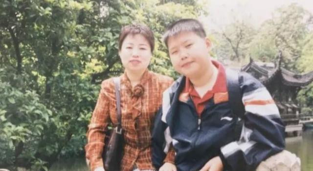 魏大勋父亲不一般，助力儿子追秦岚，主打一个有求必应！