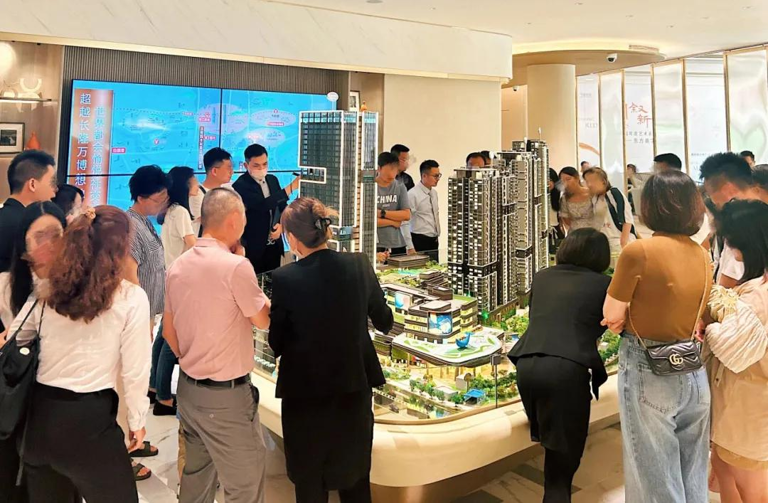 突发，香港郑氏家族暴雷，急需875亿救命