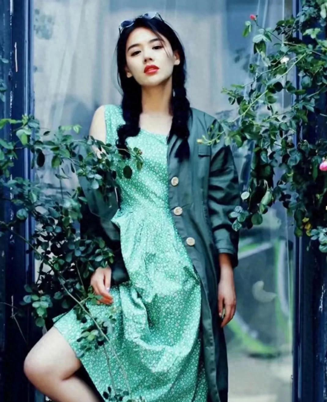 瘦身成功！马思纯美出新高度