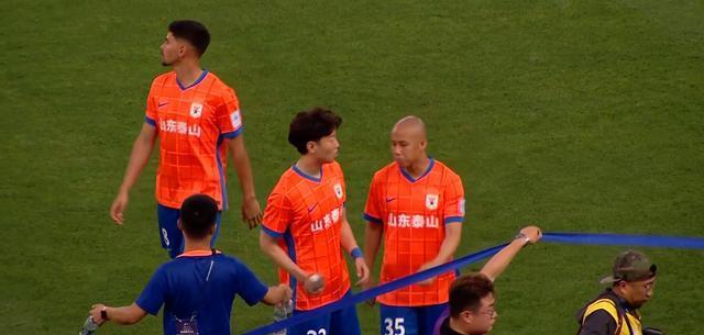小德进球+造点，泰山外租2将闪耀，21岁后卫首秀，张弛踢中锋昏招