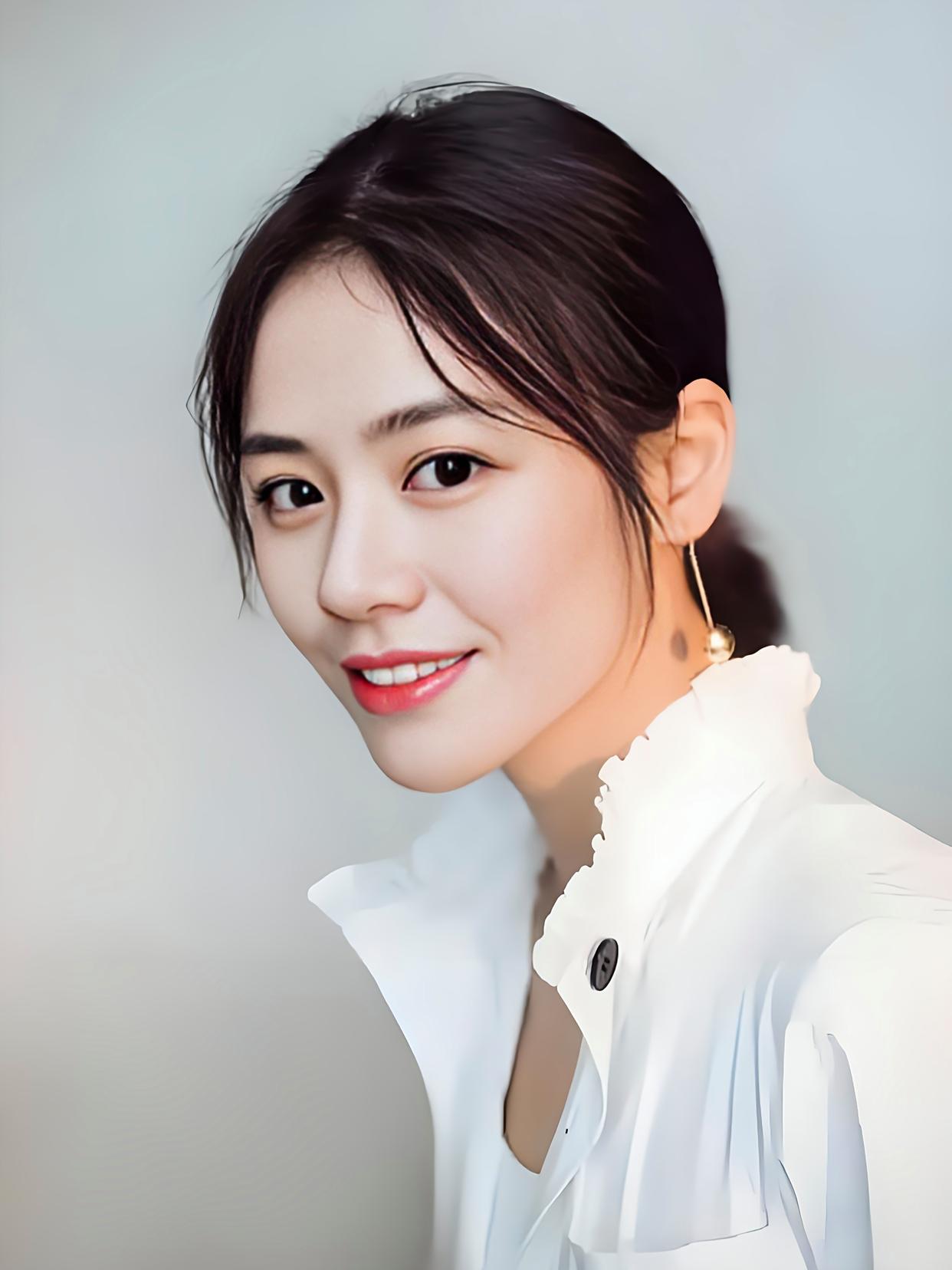 瘦身成功！马思纯美出新高度