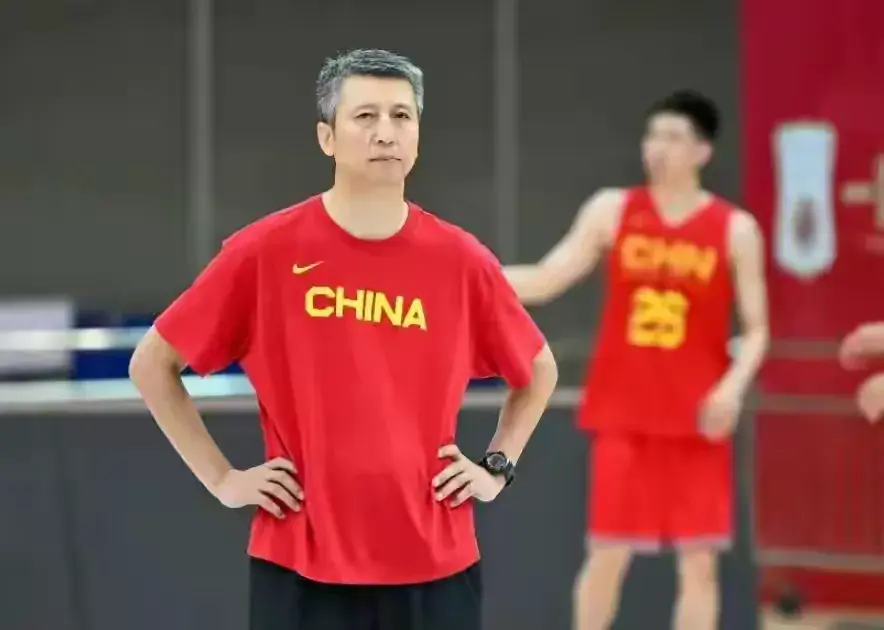 男有杨瀚森，女有张子宇！中国篮球还是应走“中锋为王”技术路线