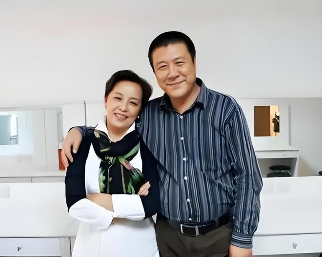 吕凉：和妻子恩爱40多年无绯闻，演完《长安的荔枝》再度爆红！