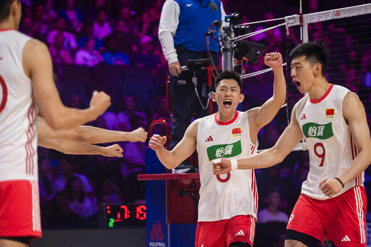 凌晨5点 央视没播 中国男排欲复制3-0巴西 主帅做部署 重点盯防2人
