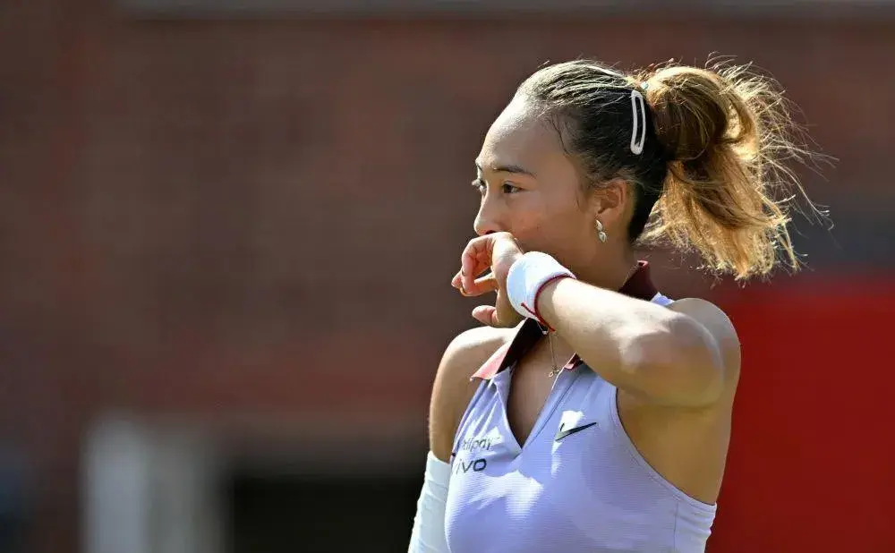 2-0，2-0！WTA排名一夜乱了：郑钦文跌至第6，斯瓦泰克重回前4
