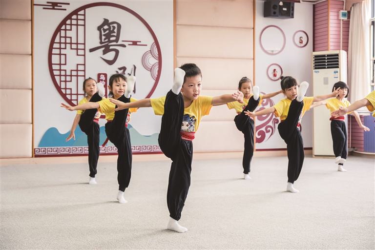 5岁孩童征战中国小梅花决赛