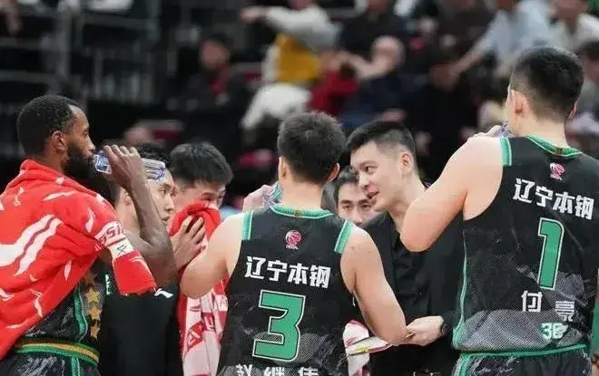 辽宁男篮地震巨变，内线难题终于破局，杨鸣或将缔造历史