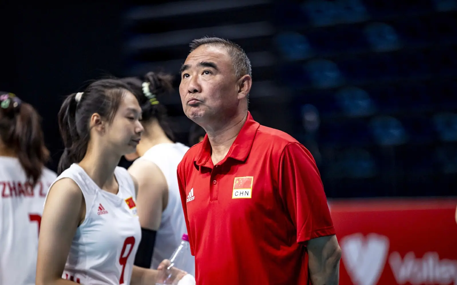 中国女排世青赛完整赛程揭晓，首发名单呼之欲出，郎平助手任主教