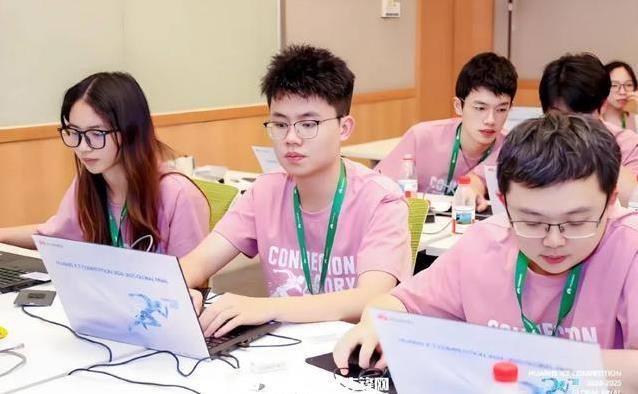 贵州学子逆袭夺冠，开发板“掉链子”，他们却拿下全球一等奖？