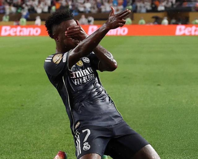 随着皇马3-0、新月2-0！世俱杯十六强全部诞生！八强预测出炉！