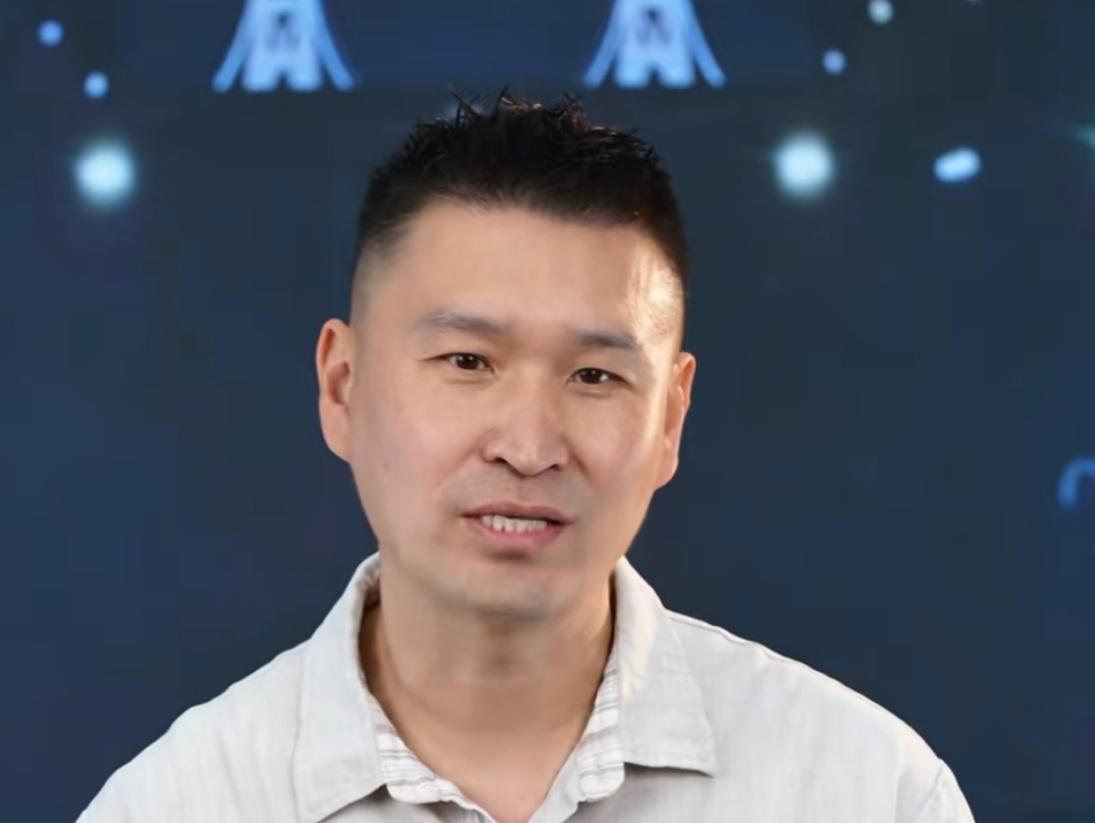 霍楠：看到球员在场上有很好发挥时，我比谁都欣慰