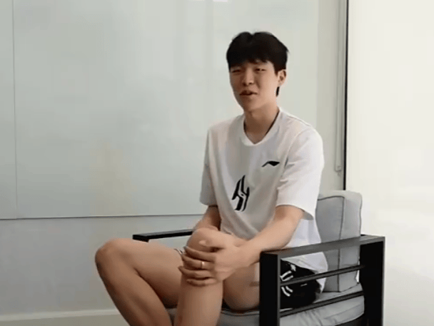 杨瀚森：试训对打时把别人气到崩溃，最后都不跟我击掌