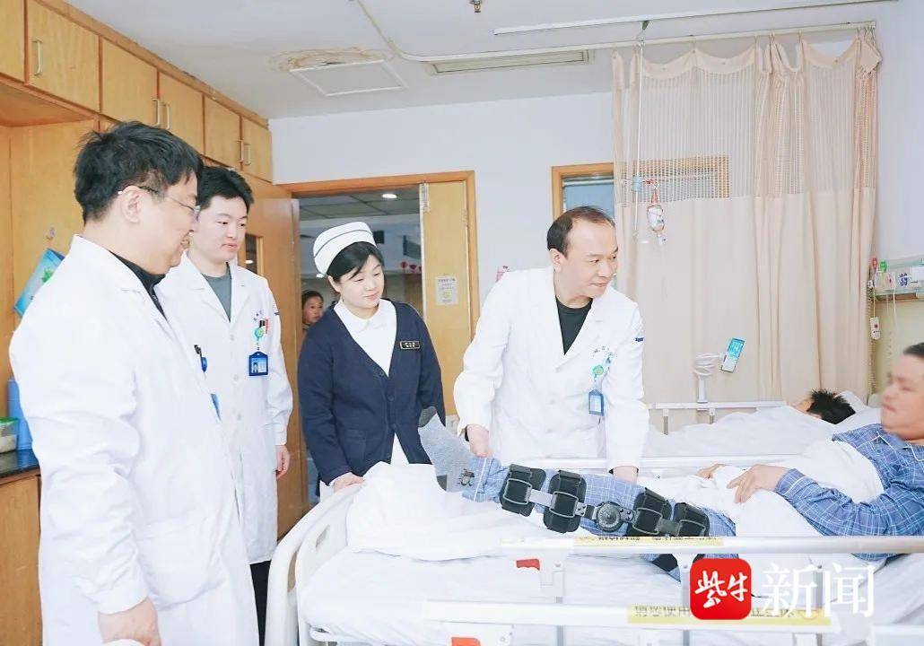 盐城首例！盐城市一院成功开展膝关节后交叉韧带保残三明治式解剖双束重建术