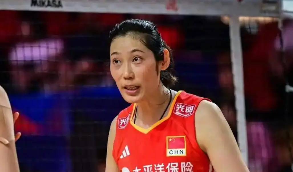可惜！外媒曝光中国女排前队长将缺席世锦赛，4大新人成冲冠关键
