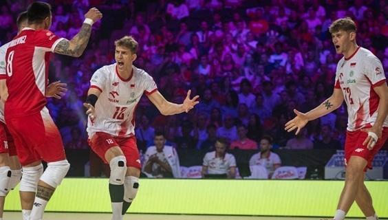 0-2到3-2！让二追三绝境翻盘，世界第1鏖战五局大逆转，中国男排4连败