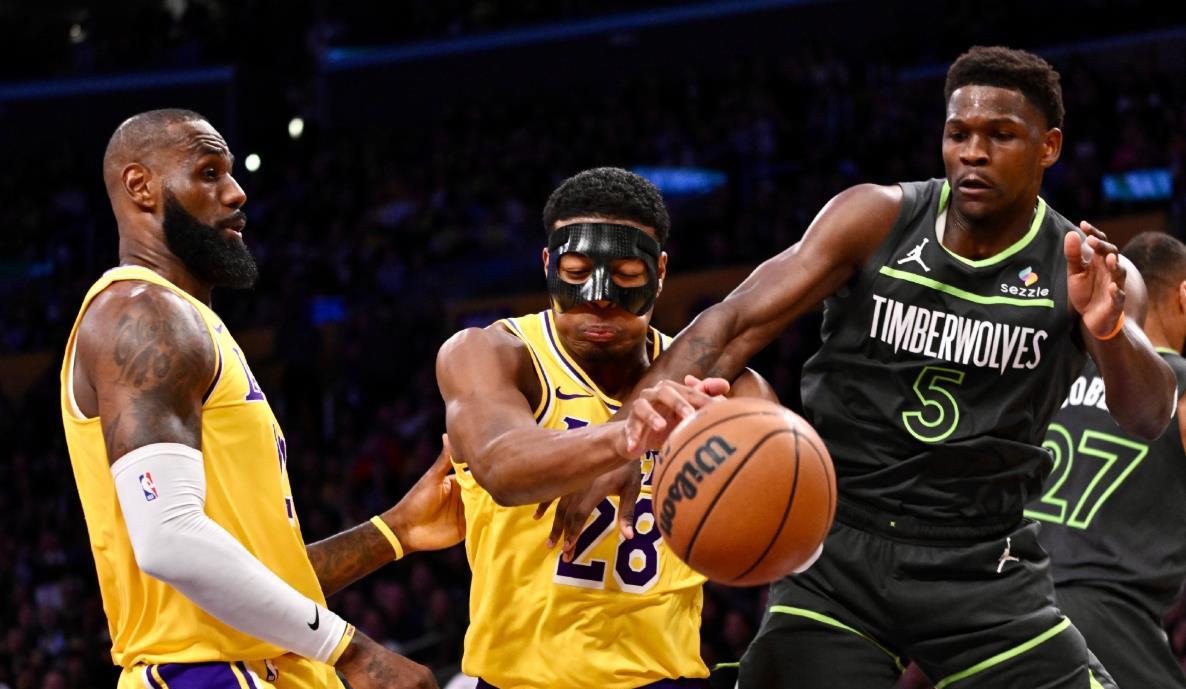 悄悄连签5人，均是捡漏！NBA最强进攻三人组合，终于该散伙了