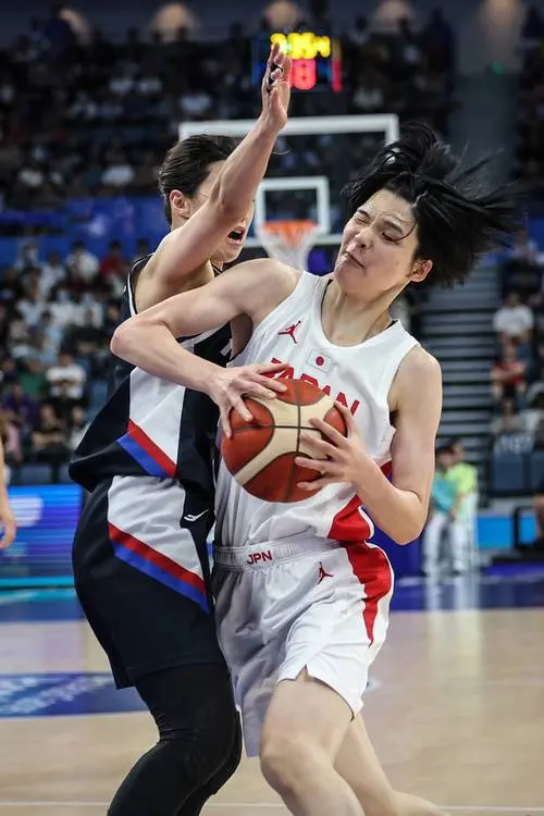 日本亮底牌！3大混血2大老将出战，国家队李梦缺席女篮压力大