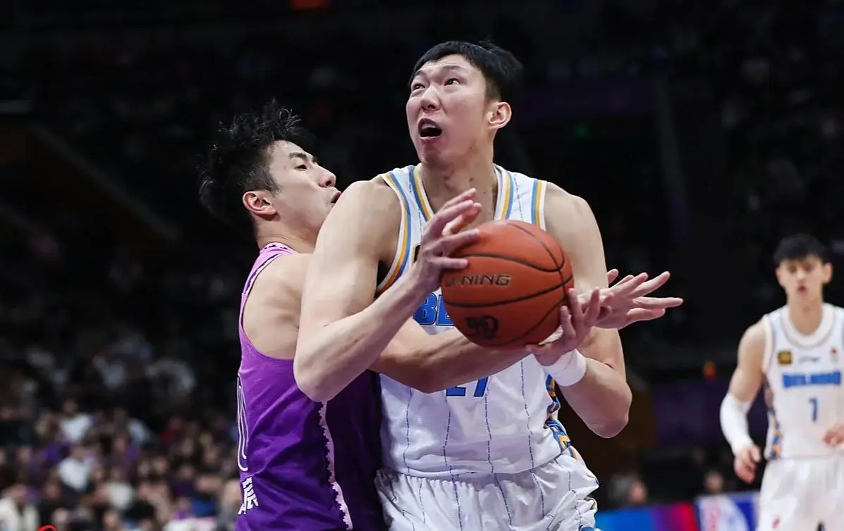 有争议！杨瀚森躲不开亚洲杯，NBA夏联四场确定，郭士强惹怒球迷