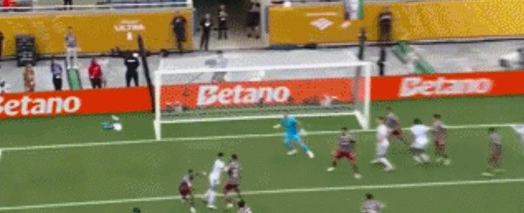 2-1！世俱杯首个四强诞生，一战狂赚1.5亿奖金，亚洲球队全军覆没