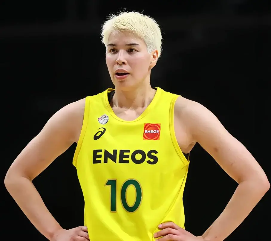 日本亮底牌！3大混血2大老将出战，国家队李梦缺席女篮压力大