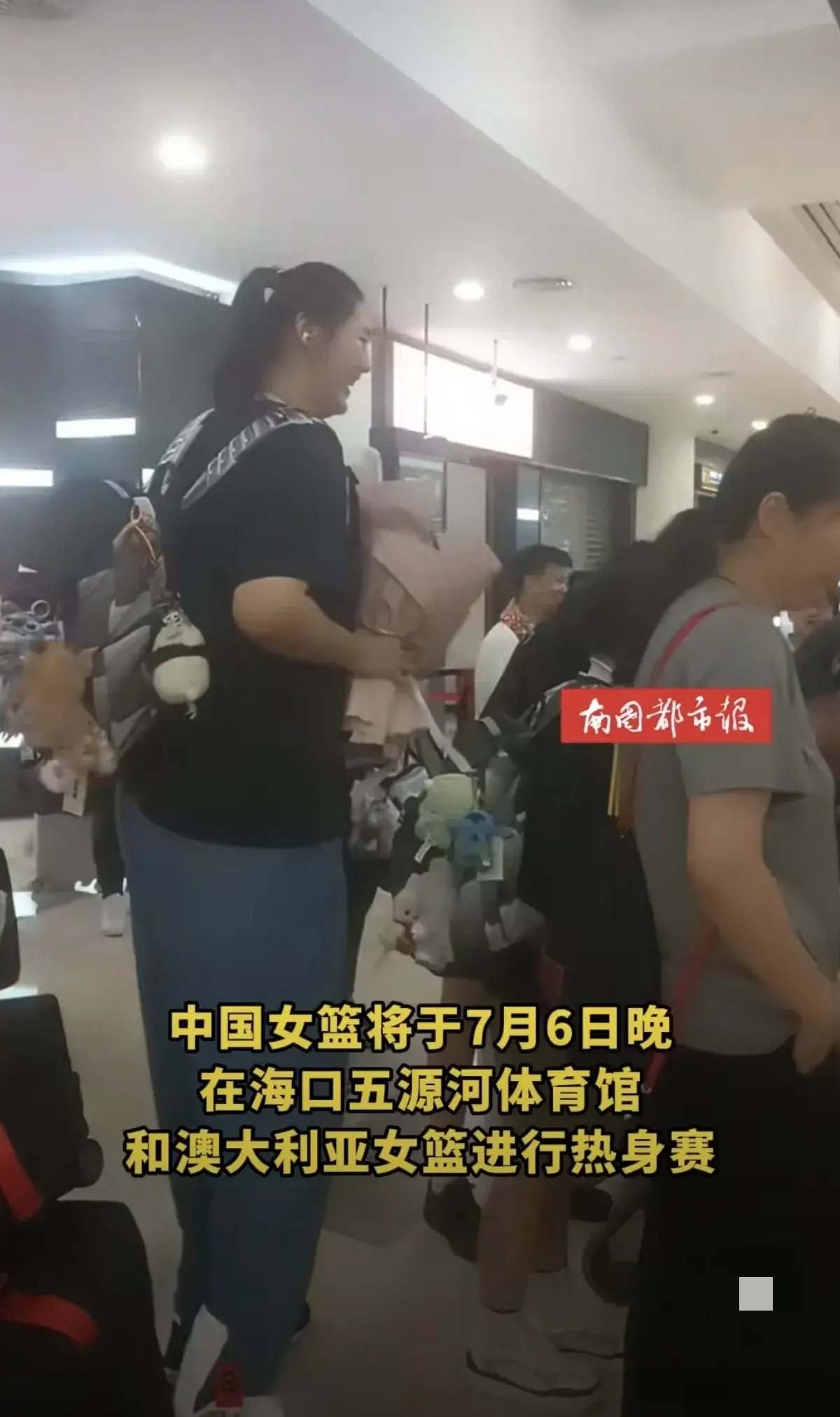 中澳女篮热身赛，球队中没有李梦，只能赢，不能输，原因你知道
