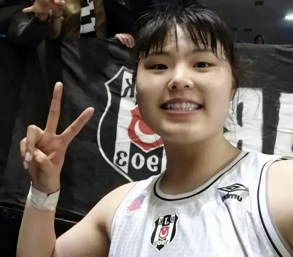 李梦、李月汝确定无缘，张子宇肯定入选，女篮亚洲杯12人基本明朗