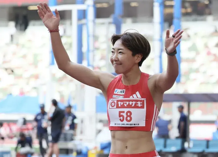 12秒75领跑亚洲福部真子变恐怖真子 田中佑美12秒80再破赛季新高
